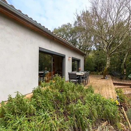 Holiday home Chemin De Ronze - Maison Au Calme Avec Piscine *